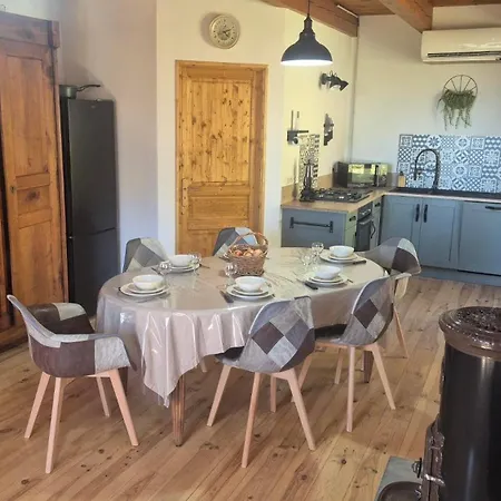 Le Refuge De Charlut - Auvergne 63 *